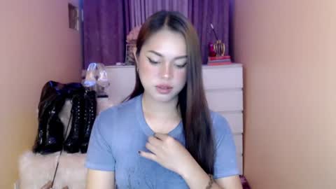 1miracle_tranny online show from June 24, 7:06 am