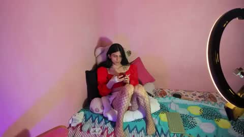 Lee lowell online show from November 25, 5:53 am