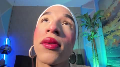 Horny Party Trans SNOW  online show from March 6, 9:47 am