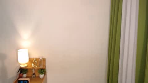 Kylie online show from April 22, 12:17 am