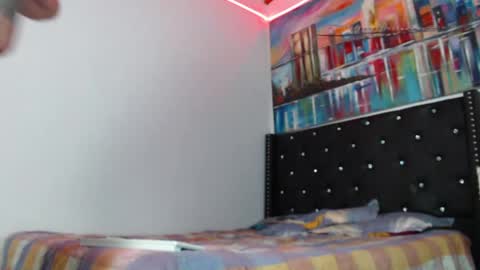 Samara Romero online show from April 19, 1:28 am