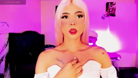 Rose De Witt online show from April 18, 9:26 pm