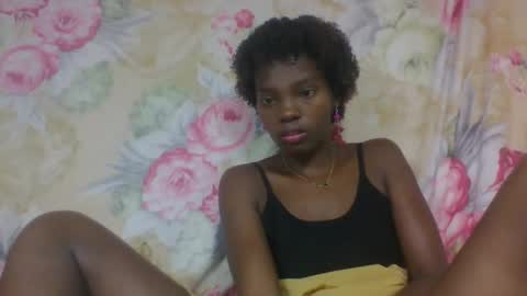 aadienne online show from March 23, 8:30 am