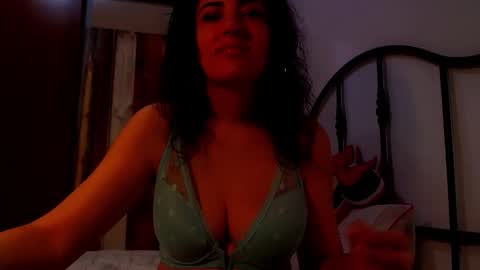 amy        online show from April 21, 10:55 am