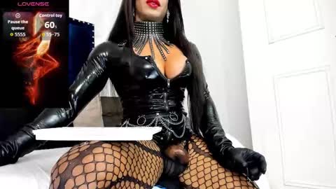 NIcolle online show from February 20, 3:03 pm