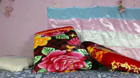 Jess online show from April 16, 4:18 pm