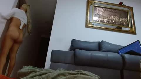 alananahot_77 online show from March 15, 1:41 am