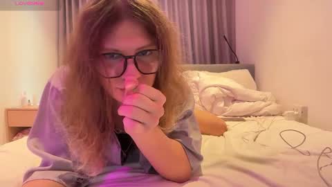 AlicePinkhead online show from June 22, 8:22 am