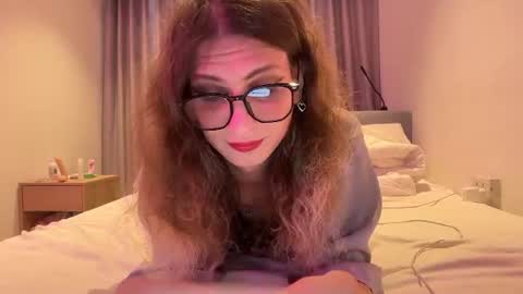 AlicePinkhead online show from June 25, 9:02 am