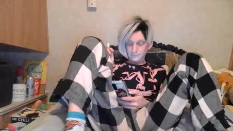 Alisha online show from April 5, 12:25 pm