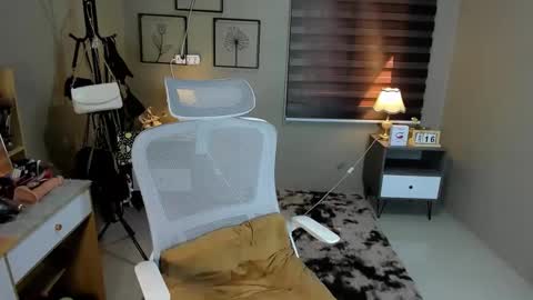 hello your lovely ALIYAH online show from January 27, 5:58 am