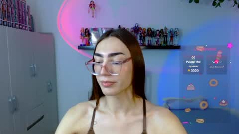   online show from June 30, 7:36 pm