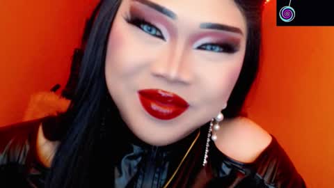Queen Mireska online show from March 4, 3:27 pm