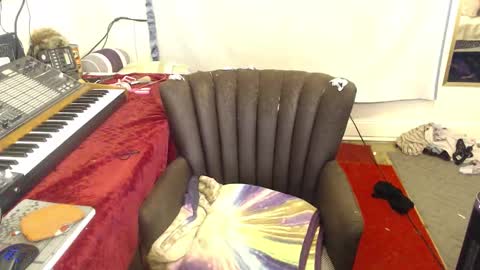 Trashely Gimpson online show from March 9, 9:35 am