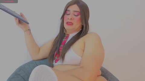 Andre online show from March 5, 4:39 am