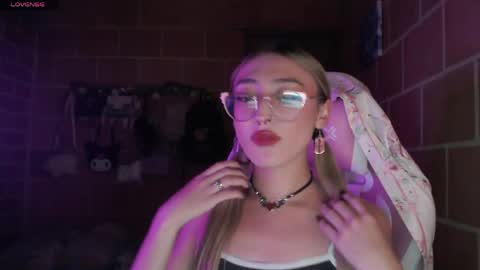 Andrea  online show from May 29, 3:16 am