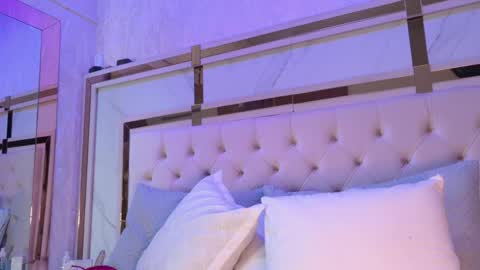 angela_white22 online show from April 19, 7:16 pm