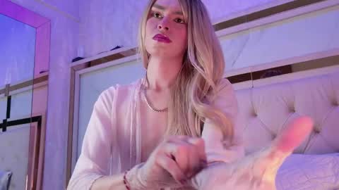 angela_white22 online show from June 2, 7:15 pm