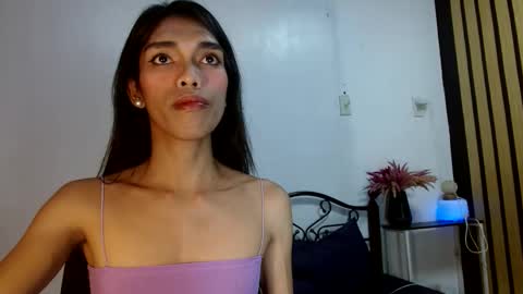 SENORITA online show from January 23, 4:05 pm