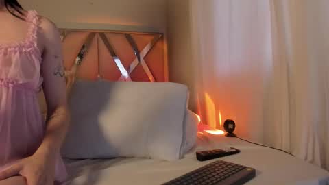 Angel Fiore online show from March 30, 9:49 pm