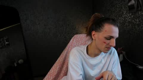 Angel online show from March 7, 6:47 pm