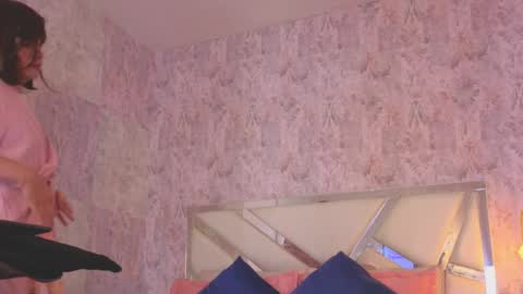 Isabella online show from April 7, 9:27 pm