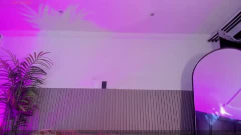 Aria Millers  online show from March 18, 11:53 am