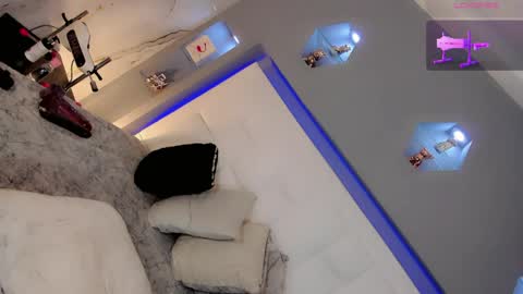 aryajanee online show from April 10, 5:02 am