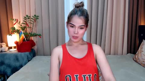 Snapshot of ashleycooper14 chatting on December 2, 2:58 pm Hello ur lovely ash online show from December 2, 2:58 pm