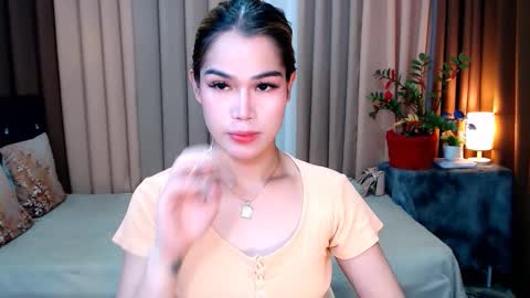 Snapshot of ashleycooper14 chatting on January 11, 12:50 pm Hello ur lovely ash online show from January 11, 12:50 pm