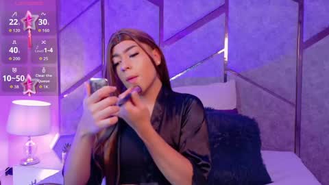 ASHLEY online show from April 18, 11:45 am