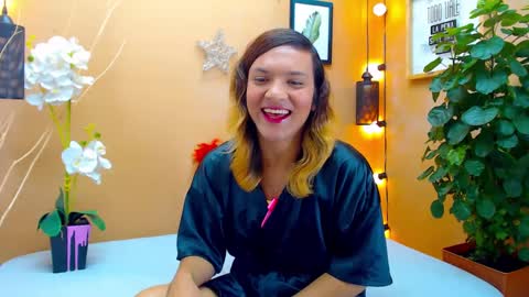 ASLY online show from October 9, 3:13 pm