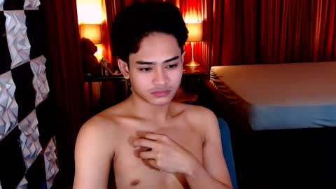 athisamoore online show from November 29, 8:27 am