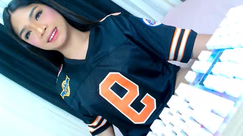 Ava online show from November 13, 6:22 am