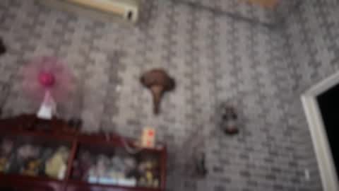 aymkyline online show from April 21, 1:42 am