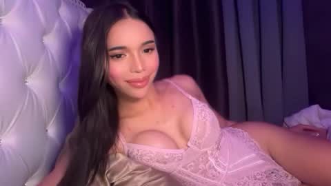 babysabrinaxx online show from May 18, 3:28 am