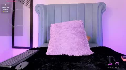          I work from home this is my room 3 online show from April 24, 5:32 am