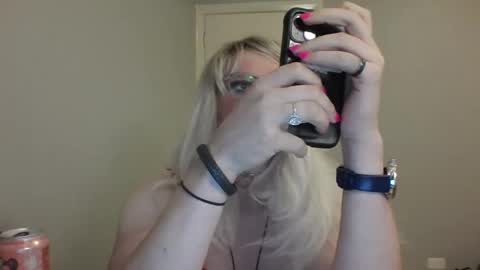 BjBambi online show from February 19, 9:50 am