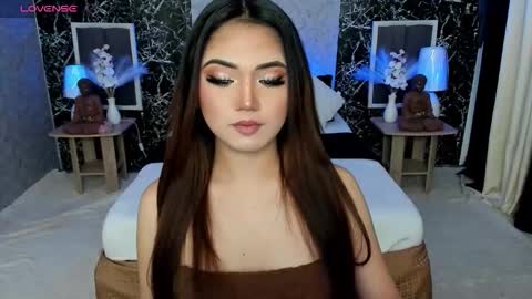 Snapshot of bellabrown_19xxx chatting on September 26, 8:33 am Bella online show from September 26, 8:33 am