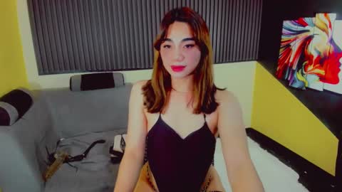 kiaaannaaaa online show from January 5, 4:27 pm