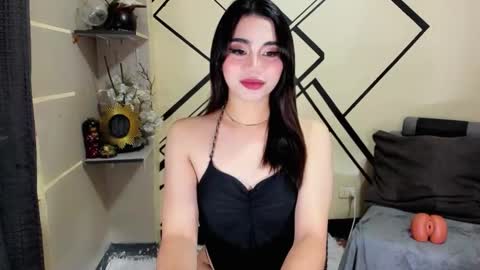 kiaaannaaaa online show from September 13, 8:42 am