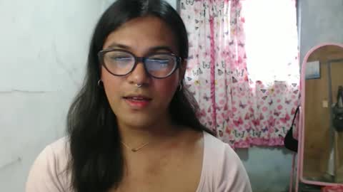 Ellez online show from February 20, 6:26 am