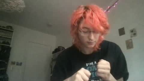 Snapshot of boywithbug chatting on January 27, 4:33 pm boywithbug online show from January 27, 4:33 pm