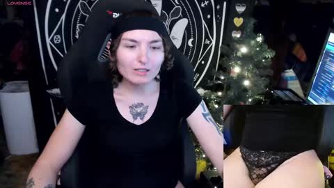 BrandiWRLD999 online show from December 27, 6:14 am