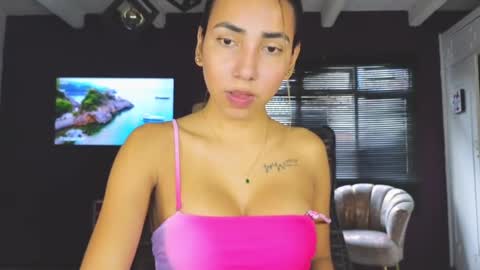 brendaaguerra online show from January 20, 1:00 pm