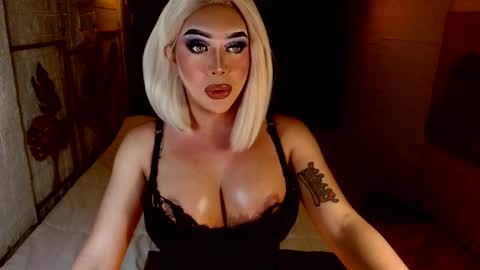 Lucienne online show from December 4, 9:35 am