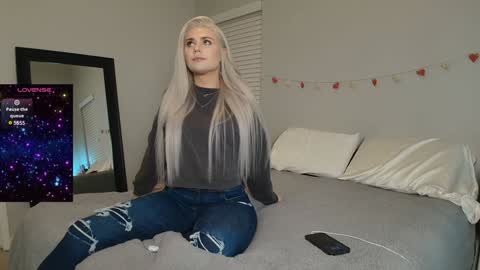 buitifulblonde online show from January 18, 1:12 am