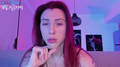 Snapshot of bumbum_kalibum chatting on February 10, 3:13 am Ivan online show from February 10, 3:13 am