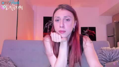 Snapshot of bumbum_kalibum chatting on October 17, 1:42 am Ivan online show from October 17, 1:42 am