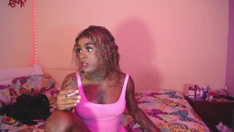 butterfly_rouse online show from October 14, 12:00 am